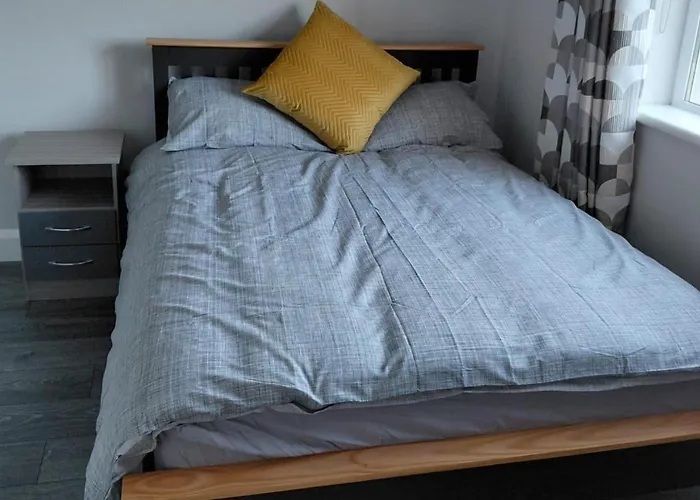 4 Bedroom House Sleeps 8 -pets Welcome -fireplace * 戈尔韦
